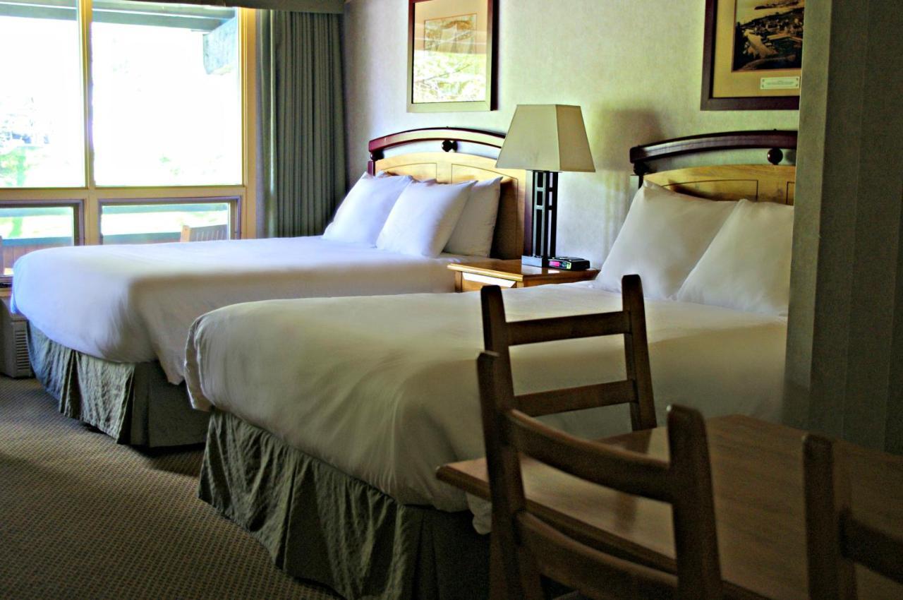 Fairmont Hot Springs Resort Екстер'єр фото