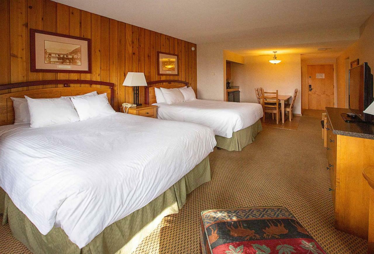 Fairmont Hot Springs Resort Екстер'єр фото