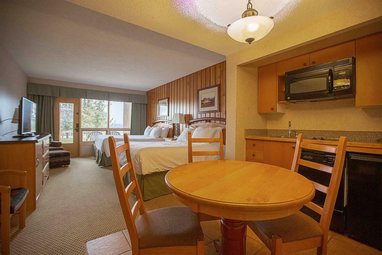 Fairmont Hot Springs Resort Екстер'єр фото